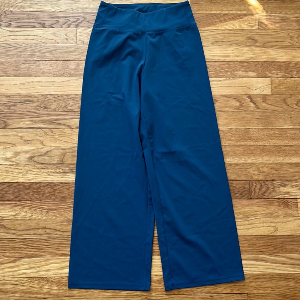 Andar Air Cooling Semi Wide Leggings Blue Size Medium Short